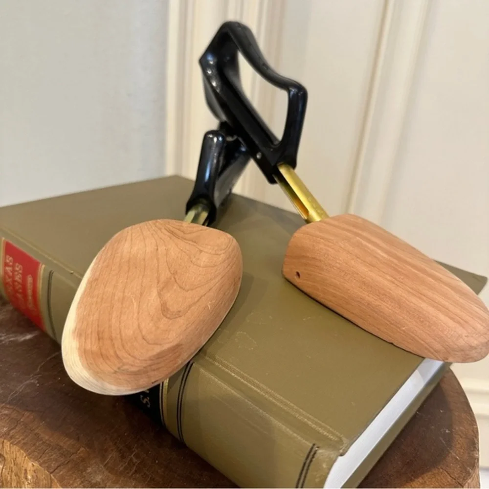 Rochester Shoe Tree Co Travel Shoe Trees Pair Vintage Made USA Wooden Inserts